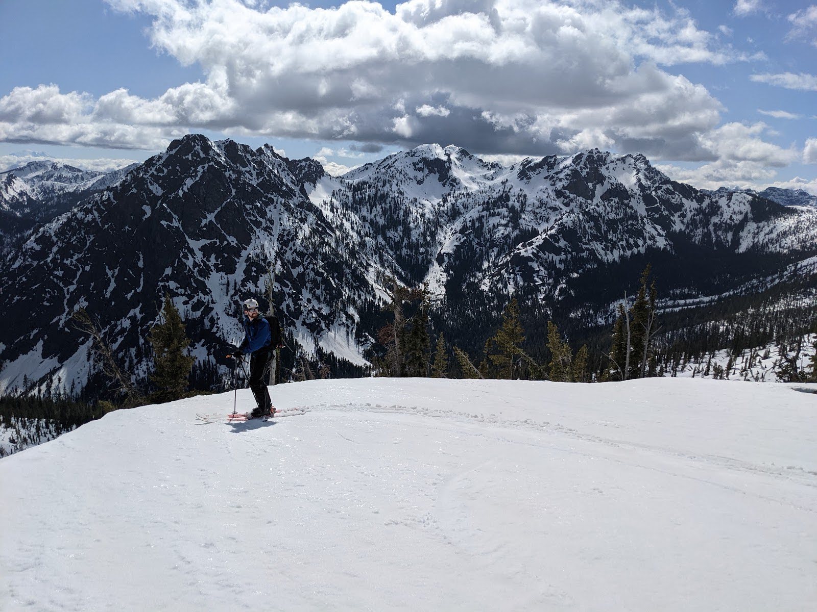 Skiing out towards Esmerelda Peaks